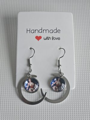 DC Wonderwoman Cresent Moon Earrings