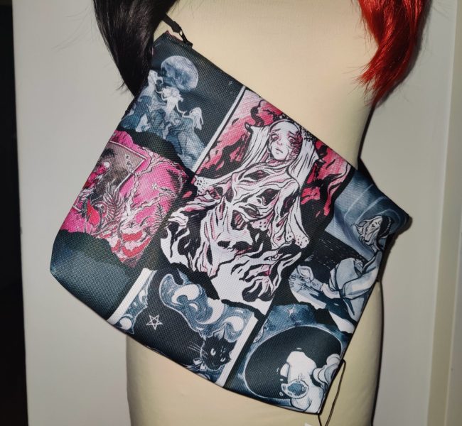Violette.raven illustrated Bag