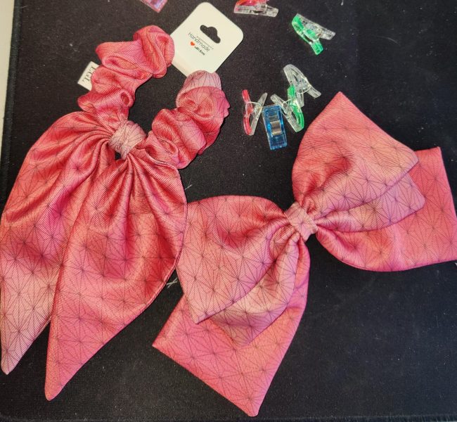 Demon Slayer Anime Scrunchie en ClipBow